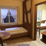 Ξενοδοχείο Zum Kaffeekaennchen 2*