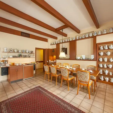 Zum Kaffeekaennchen Hotel 2*